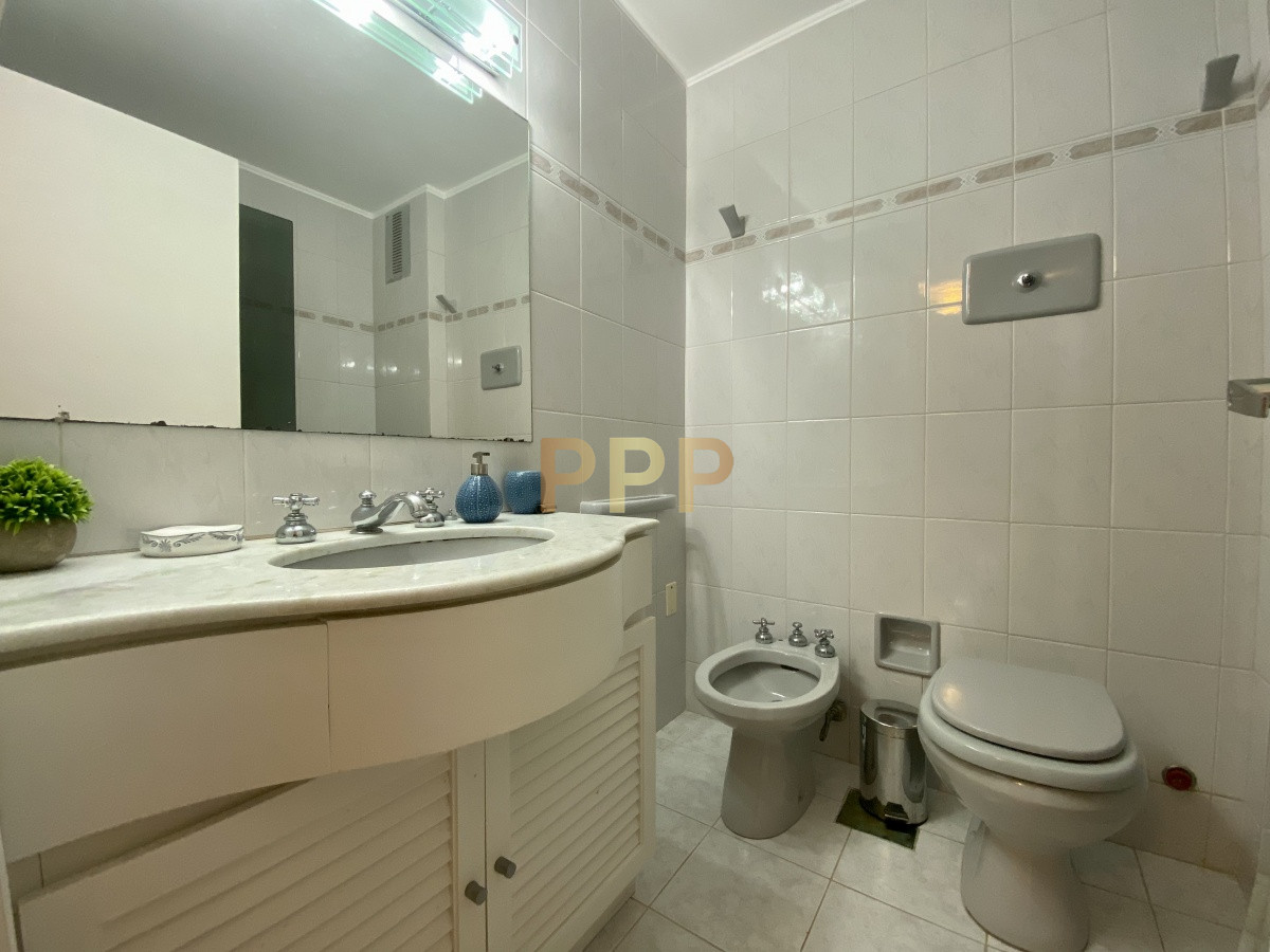Apartamento ID.3719 - En venta y alquiler, a pasitos del Puerto de Punta del Este