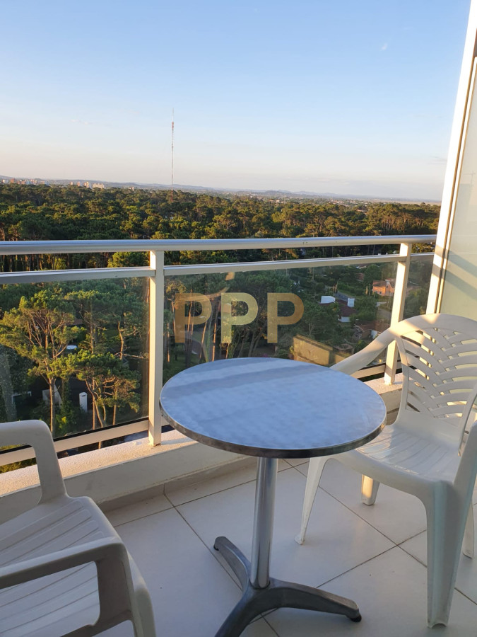 Apartamento ID.1297 - Excelente oportunidad en venta... piso alto .. Roosevelt, Punta del Este