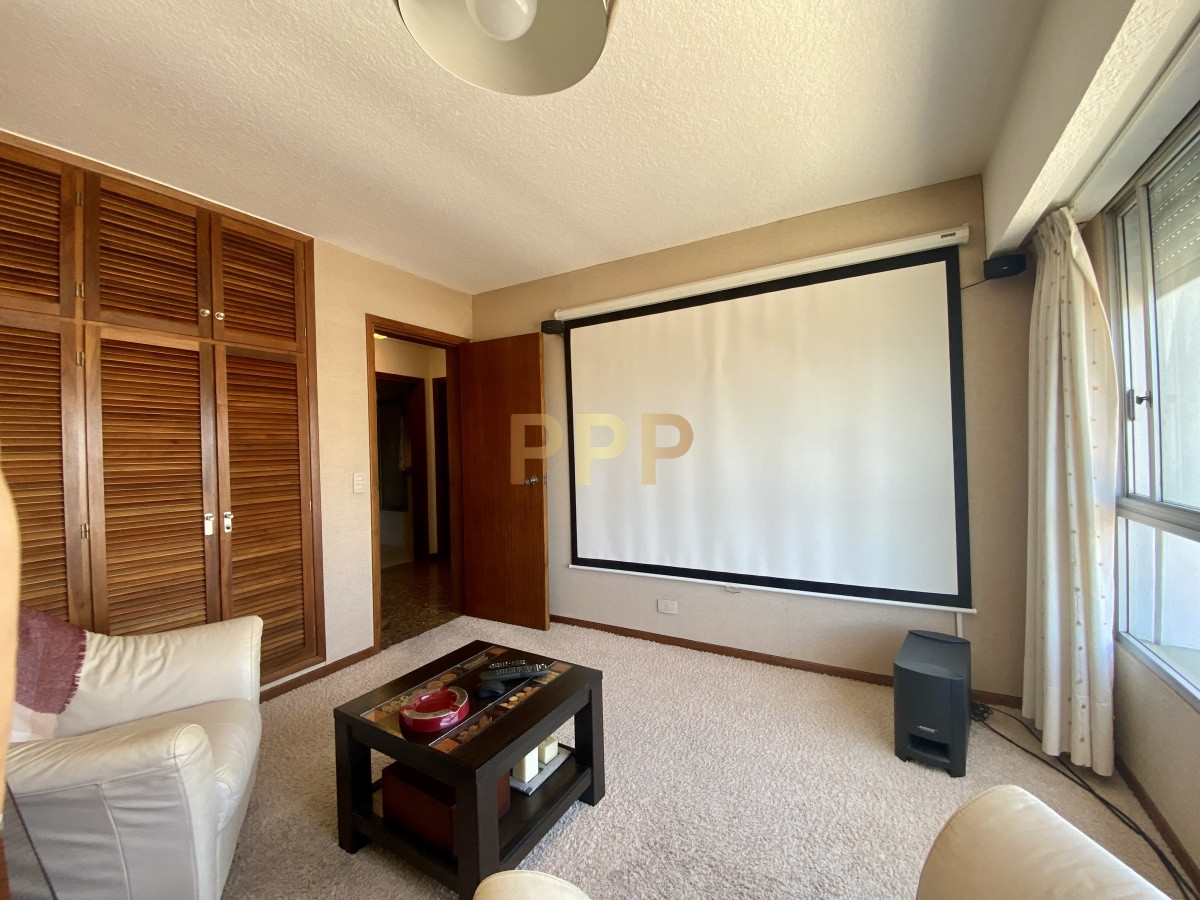 Apartamento ID.3744 - En venta y alquiler primera línea con excelentes vistas!!!
