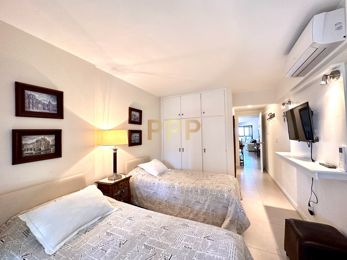 Apartamento ID.3943 - En venta y alquiler, primera línea, totalmente reciclado!!!