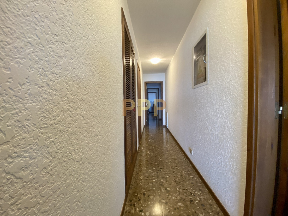 Apartamento ID.3744 - En venta y alquiler primera línea con excelentes vistas!!!