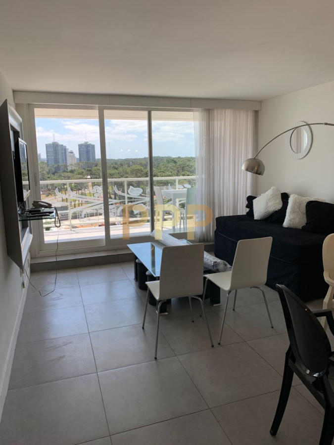 Apartamento ID.3678 - En venta, excelente oportunidad , piso alto en torre de categoría.