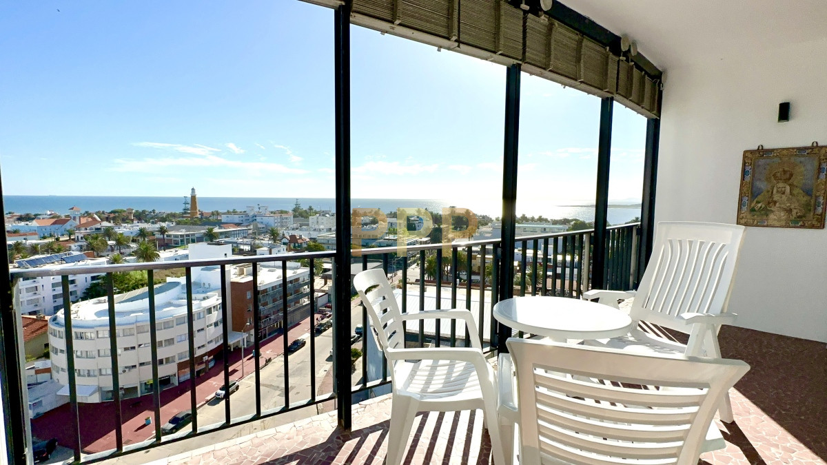 Apartamento ID.88 - Piso alto en venta, con inmejorable vistas al mar y puerto de Punta del Este