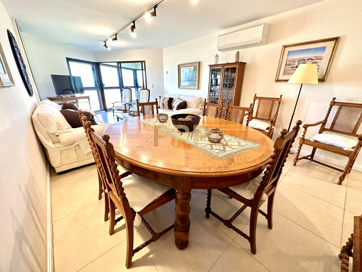 Apartamento ID.3943 - En venta y alquiler, primera línea, totalmente reciclado!!!