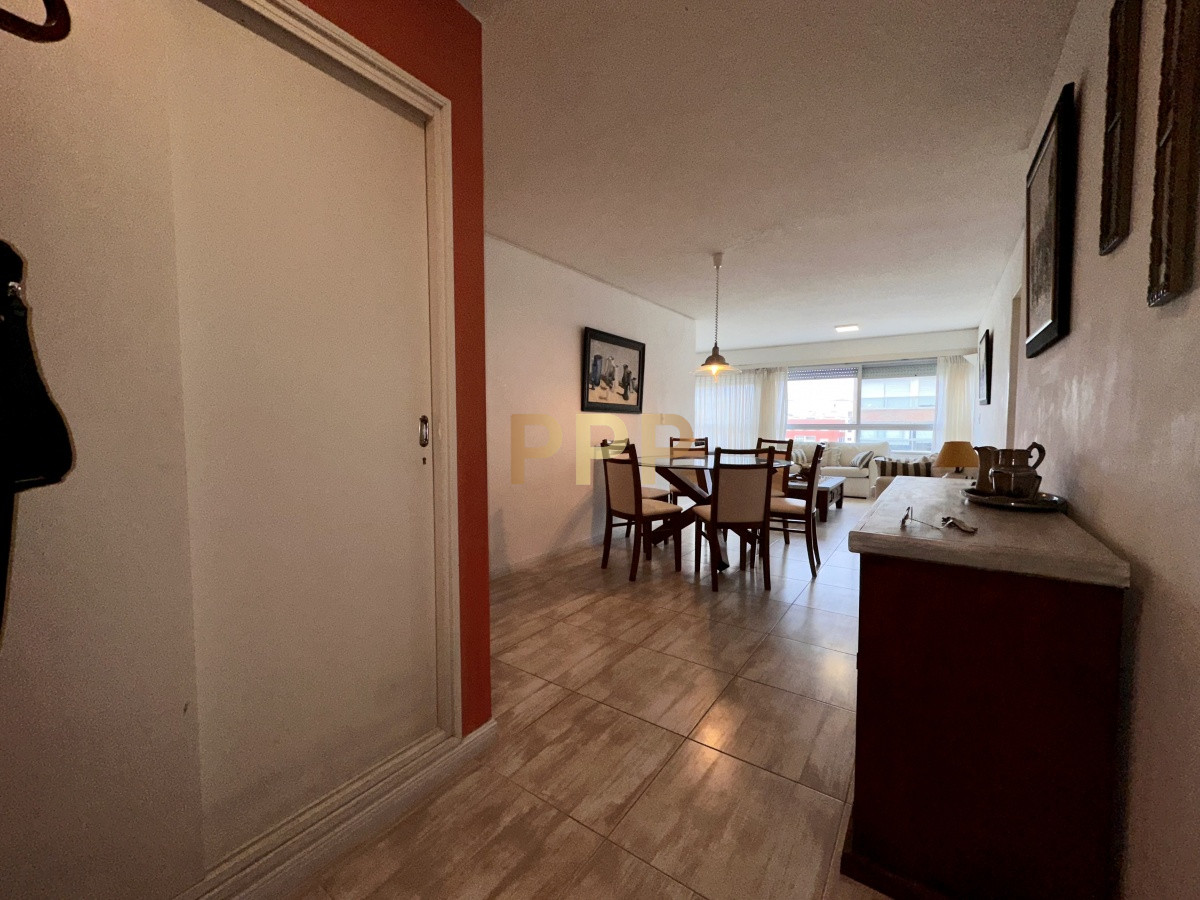 Apartamento ID.3888 - En venta,  alquiler invernal y de temporada!!! Reciclado