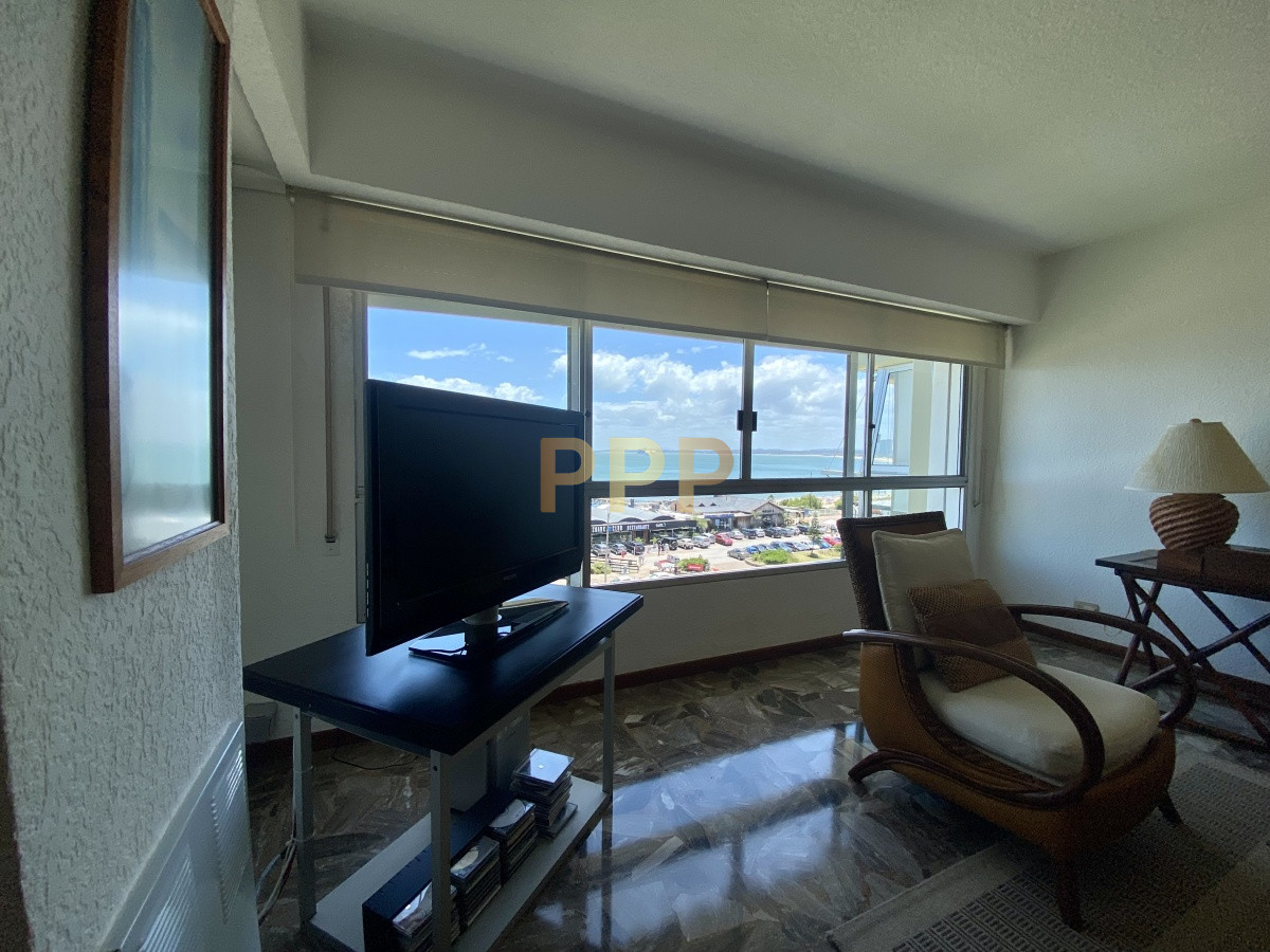 Apartamento ID.3744 - En venta y alquiler primera línea con excelentes vistas!!!