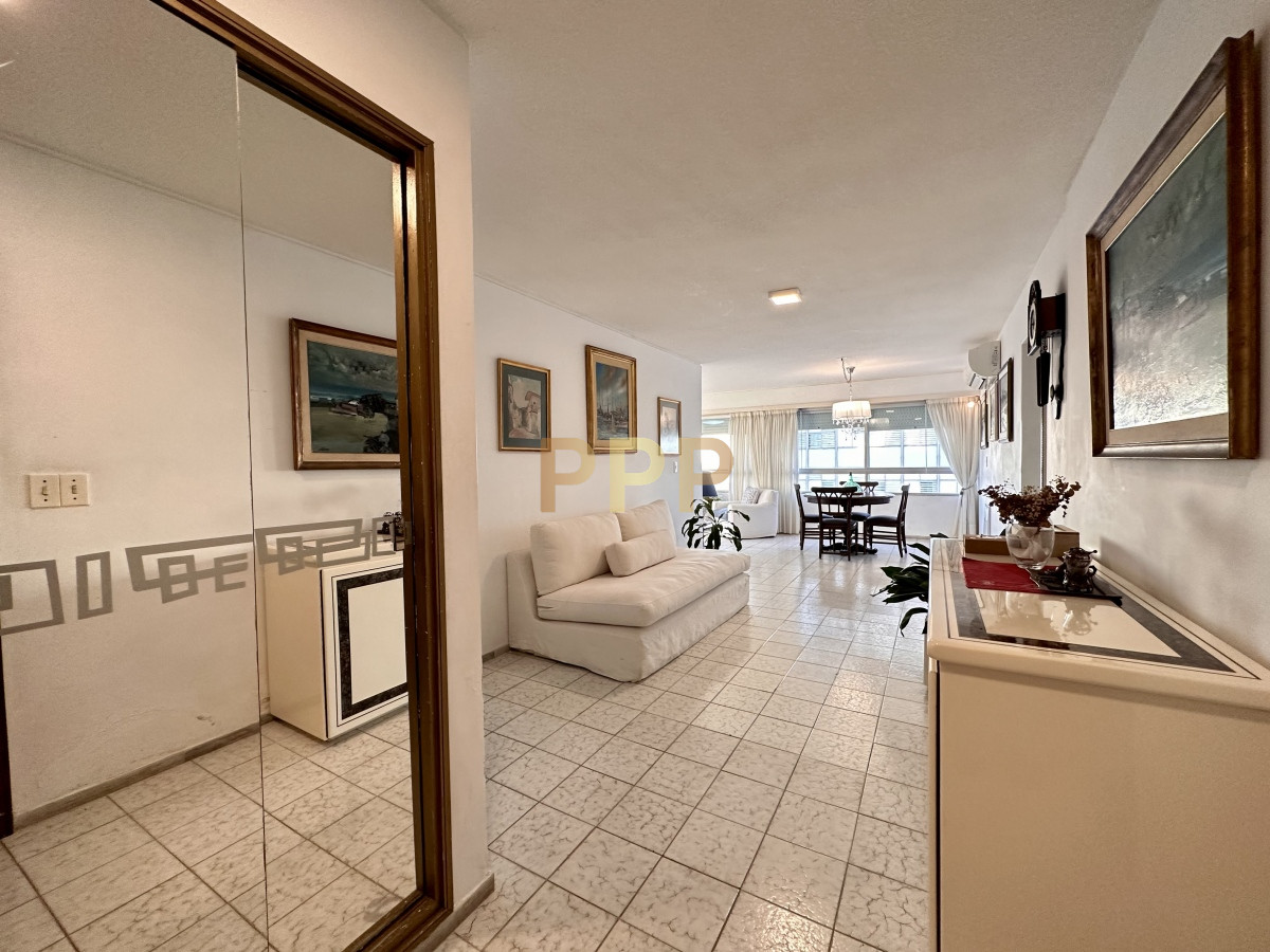 Apartamento ID.1052 - Apartamento en Peninsula, 2 dormitorios *
