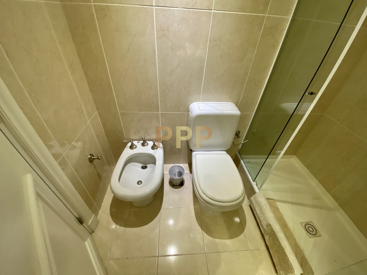 Apartamento ID.3468 - Piso alto en torre de categoría con todos y excelentes servicios.