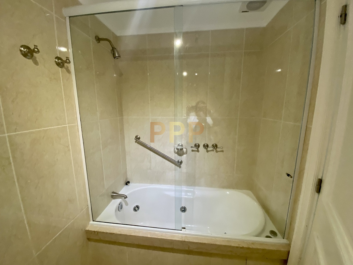 Apartamento ID.3468 - Piso alto en torre de categoría con todos y excelentes servicios.
