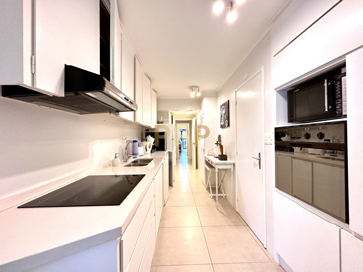 Apartamento ID.3943 - En venta y alquiler, primera línea, totalmente reciclado!!!