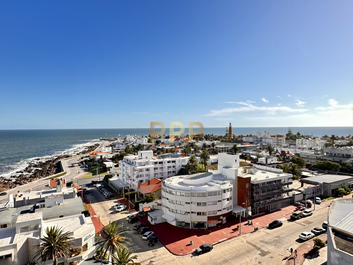 Apartamento ID.88 - Piso alto en venta, con inmejorable vistas al mar y puerto de Punta del Este