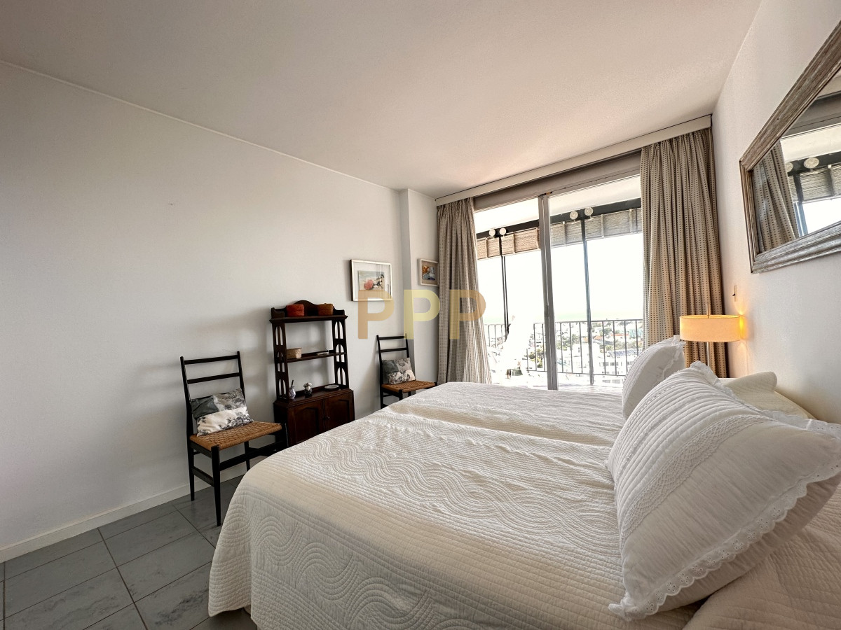 Apartamento ID.88 - Piso alto en venta, con inmejorable vistas al mar y puerto de Punta del Este