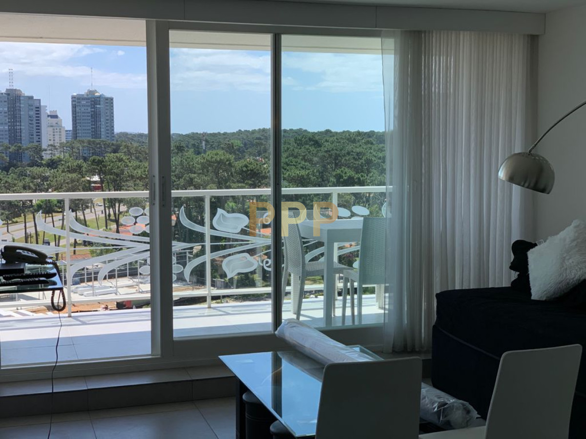 Apartamento ID.3678 - En venta, excelente oportunidad , piso alto en torre de categoría.
