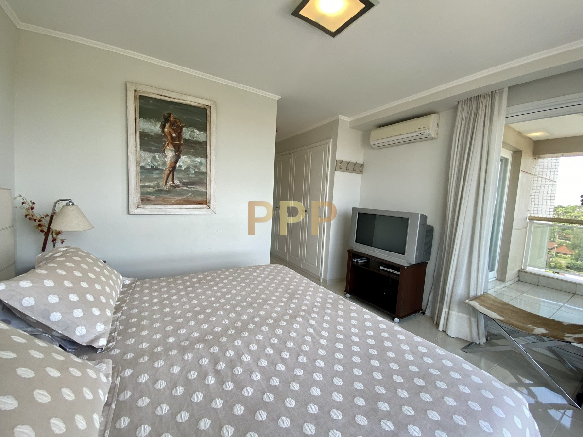 Apartamento ID.3468 - Piso alto en torre de categoría con todos y excelentes servicios.