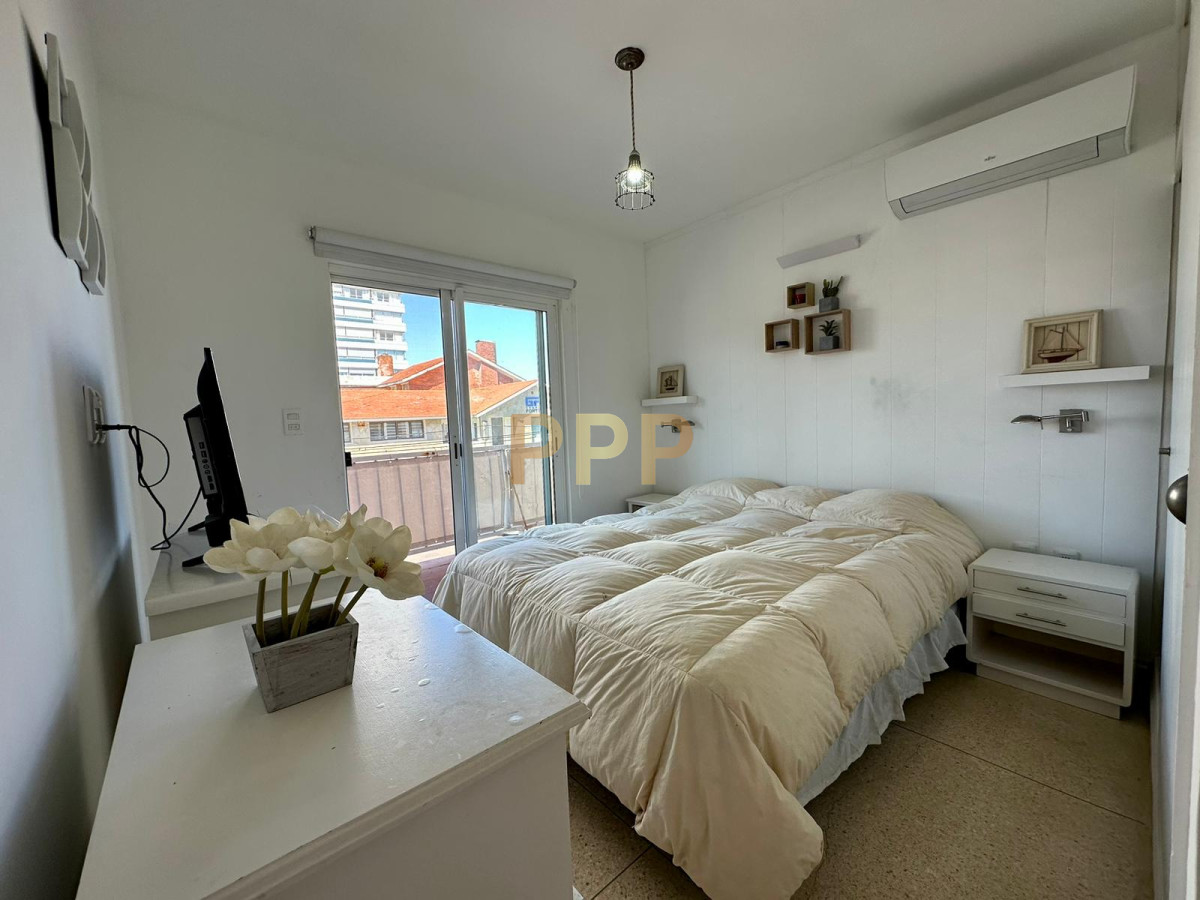 Apartamento ID.1405 - En alquiler con vista al mar, totalmente reciclado