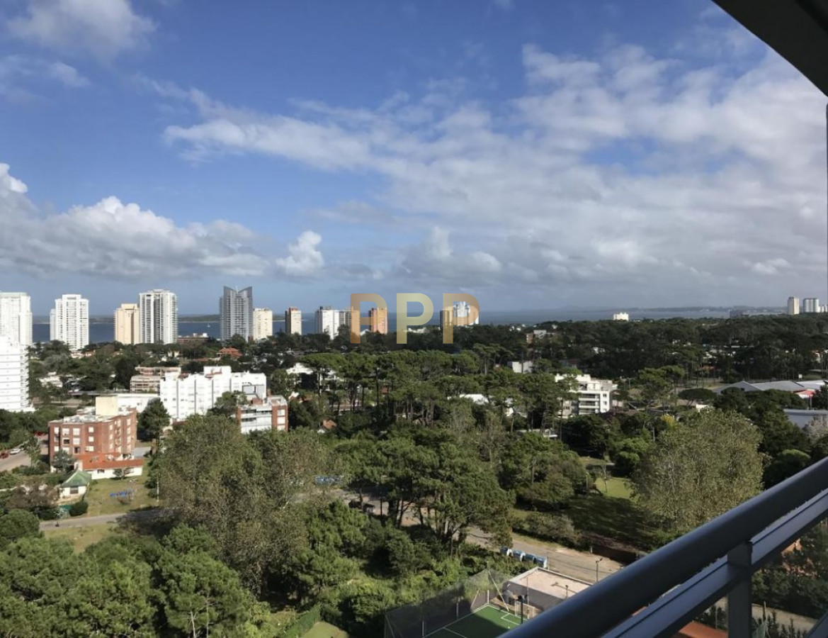 Apartamento ID.2555 - En venta.. oportunidad , piso alto en torre con todos los servicios.. 