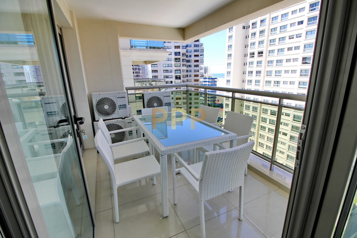 Apartamento ID.2344 - Apartamento de 3 dormitorios, primera linea frente al mar, en alquiler y venta, Punta del Este