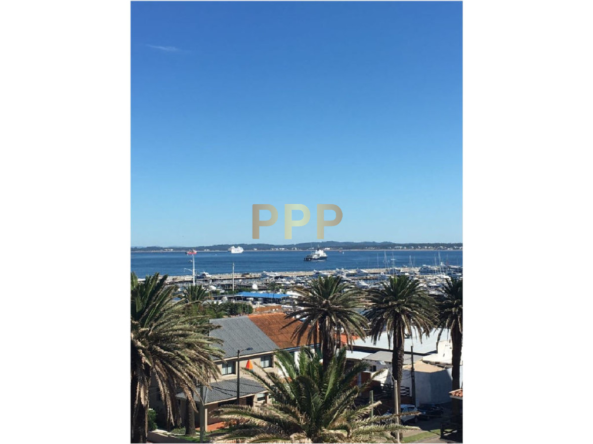 Apartamento ID.1200 - En venta y alquiler.. Apartamento en PenÃ­nsula excelentes vistas al mar y Puerto- Punta del Este 