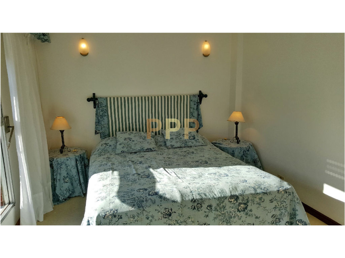 Apartamento ID.1243 - OPORTUNIDAD EN VENTA!!! PRIMERA LÍNEA EN PENÍNSULA