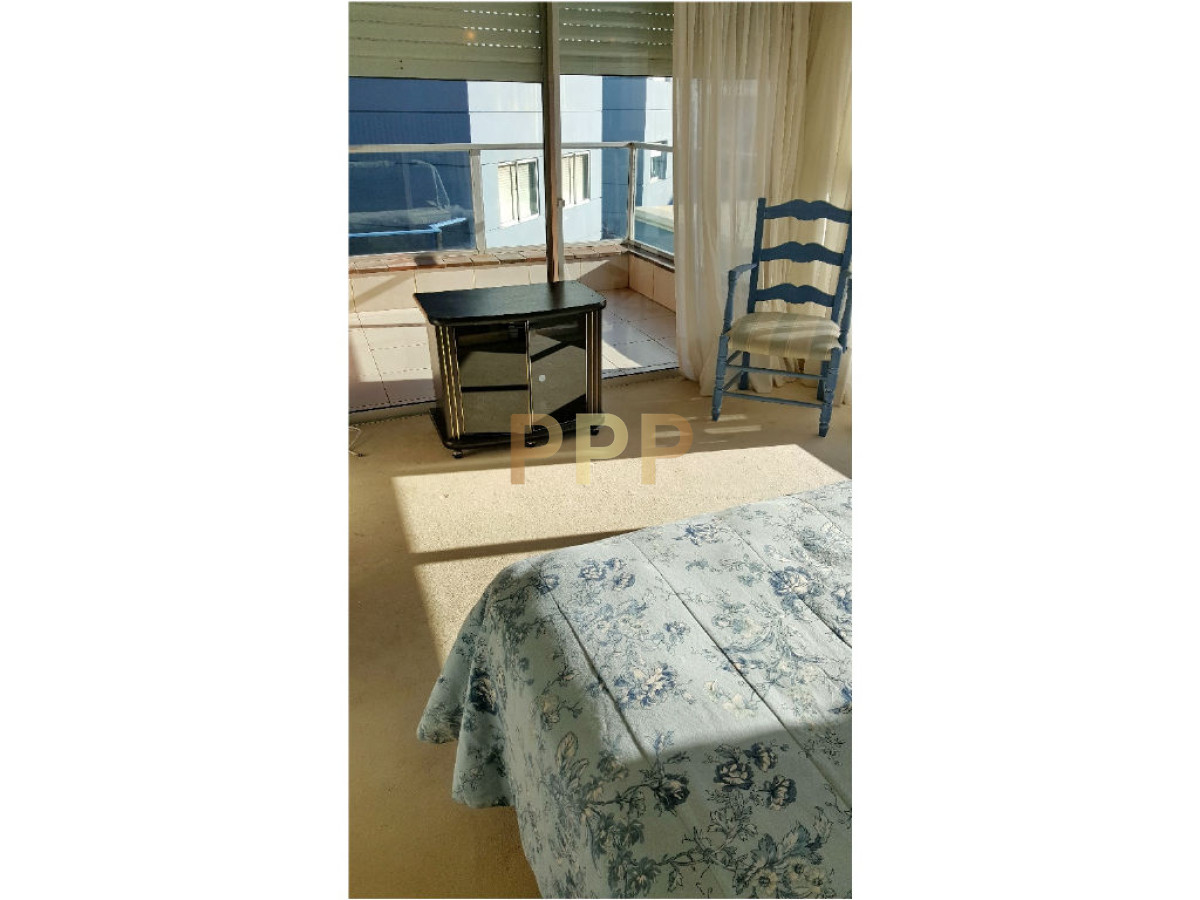 Apartamento ID.1243 - OPORTUNIDAD EN VENTA!!! PRIMERA LÍNEA EN PENÍNSULA