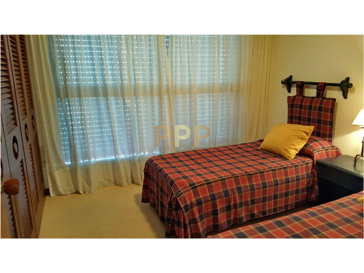Apartamento ID.1243 - OPORTUNIDAD EN VENTA!!! PRIMERA LÍNEA EN PENÍNSULA