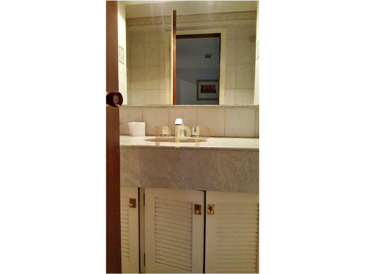 Apartamento ID.1243 - OPORTUNIDAD EN VENTA!!! PRIMERA LÍNEA EN PENÍNSULA