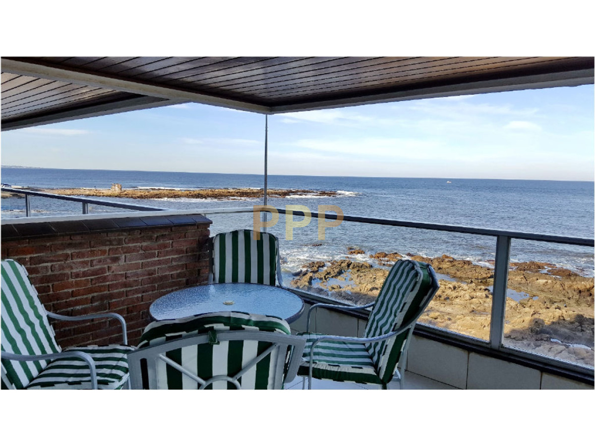 Apartamento ID.1243 - OPORTUNIDAD EN VENTA!!! PRIMERA LÍNEA EN PENÍNSULA