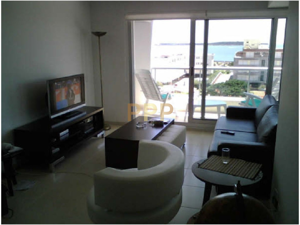 Apartamento ID.17 - En Alquiler y Venta... Torre con muy buena ubicaciÃ³n, a metros de las playas brava y mansa, muy cerca de la PenÃ­nsula y de todos los servicios.