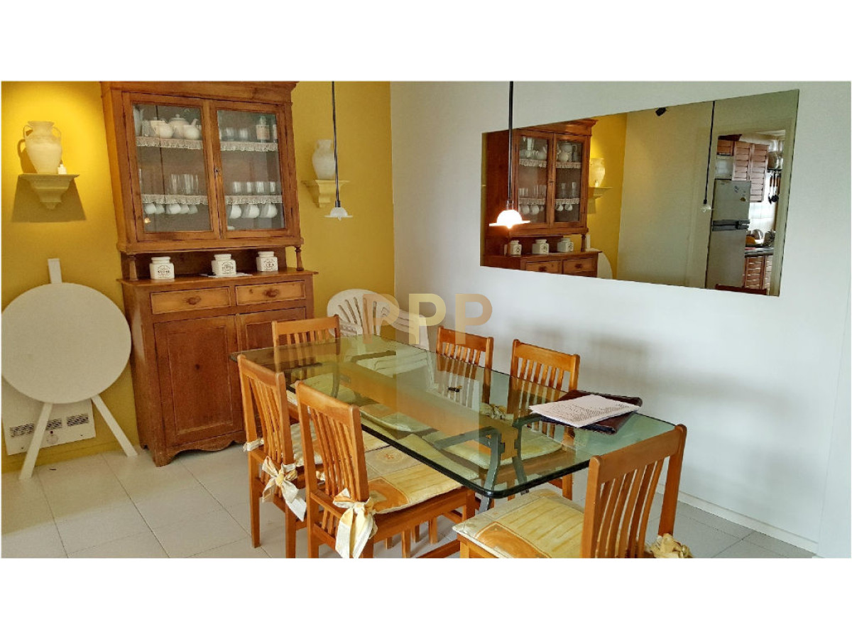 Apartamento ID.250 - Alquilo excelente apartamento en Brava a 100 metros de la playa, Punta del Este.