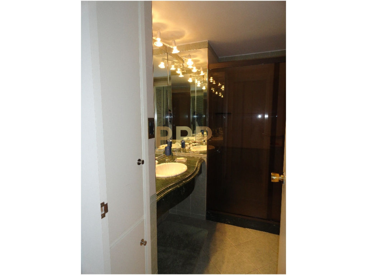 Apartamento ID.275 - En Venta...Hermoso Apartamento en una de las torres tradicionales de la mansa! 