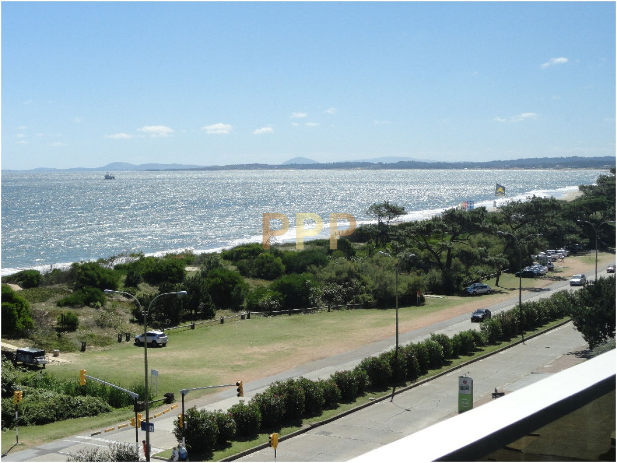 Apartamento ID.275 - En Venta...Hermoso Apartamento en una de las torres tradicionales de la mansa! 