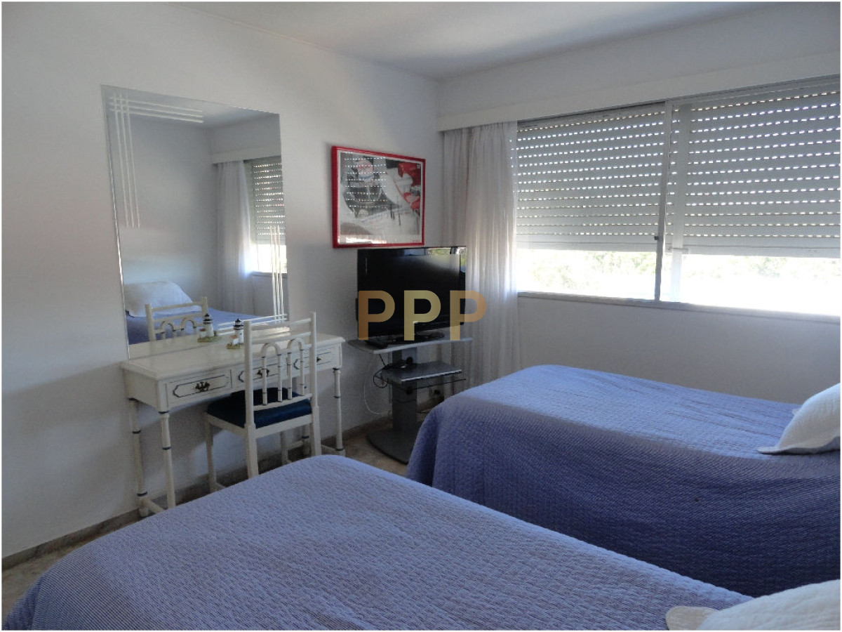 Apartamento ID.275 - En Venta...Hermoso Apartamento en una de las torres tradicionales de la mansa! 