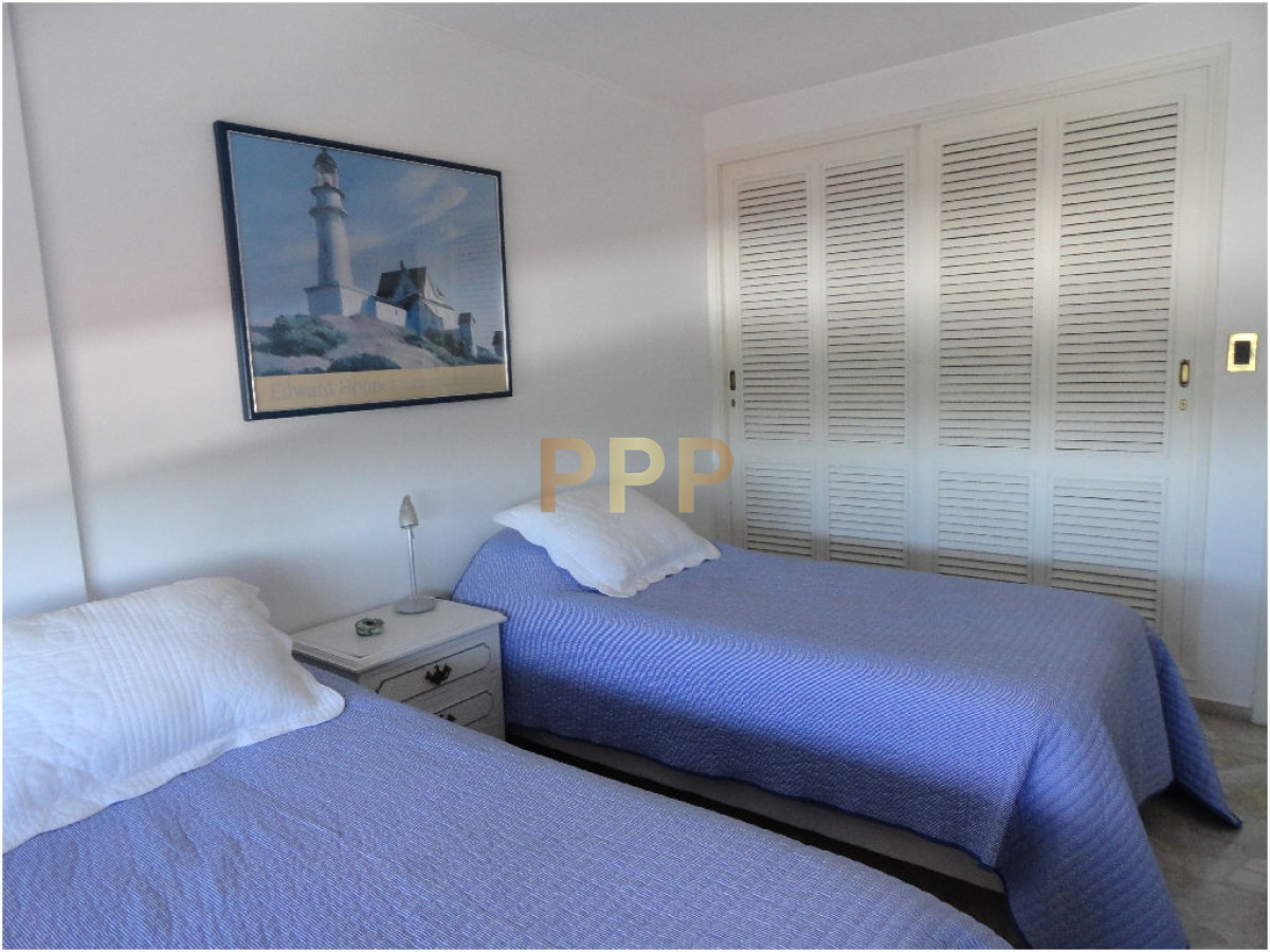 Apartamento ID.275 - En Venta...Hermoso Apartamento en una de las torres tradicionales de la mansa! 