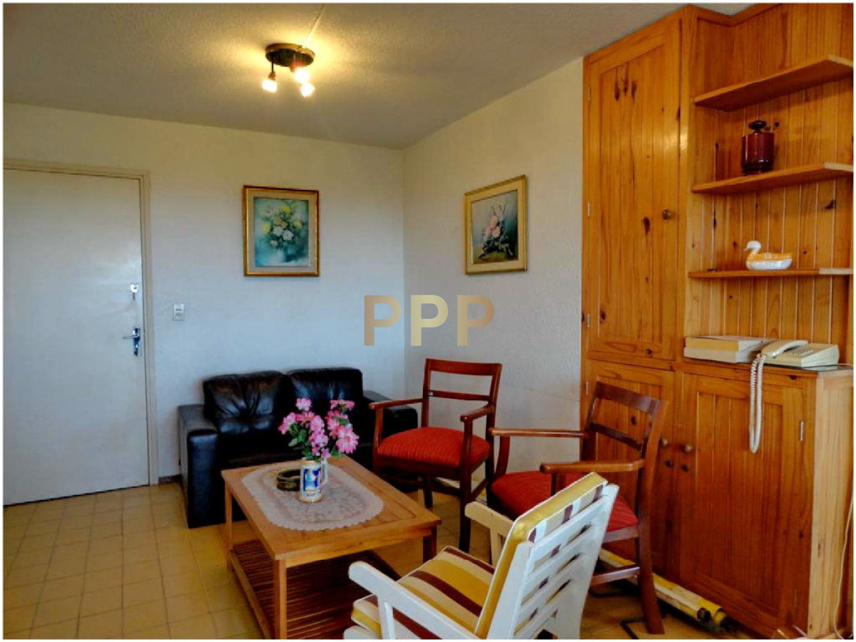 Apartamento ID.527 - Roosevelt: Apartamento en venta y alquiler. 