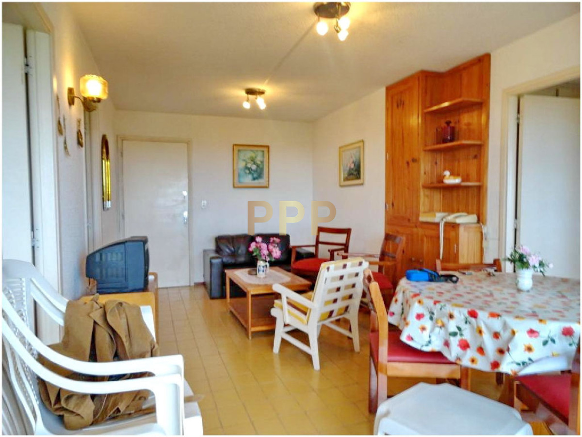 Apartamento ID.527 - Roosevelt: Apartamento en venta y alquiler. 