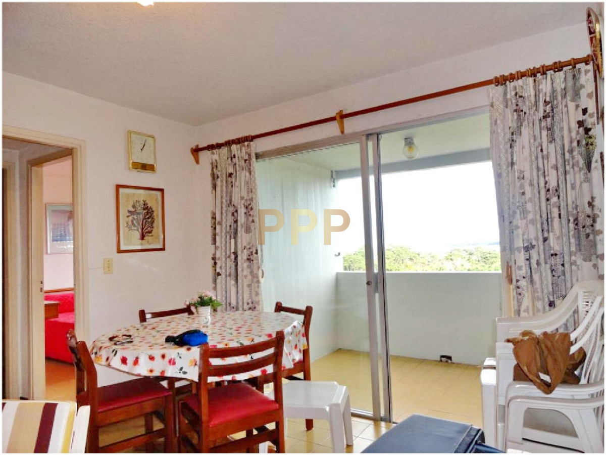 Apartamento ID.527 - Roosevelt: Apartamento en venta y alquiler. 