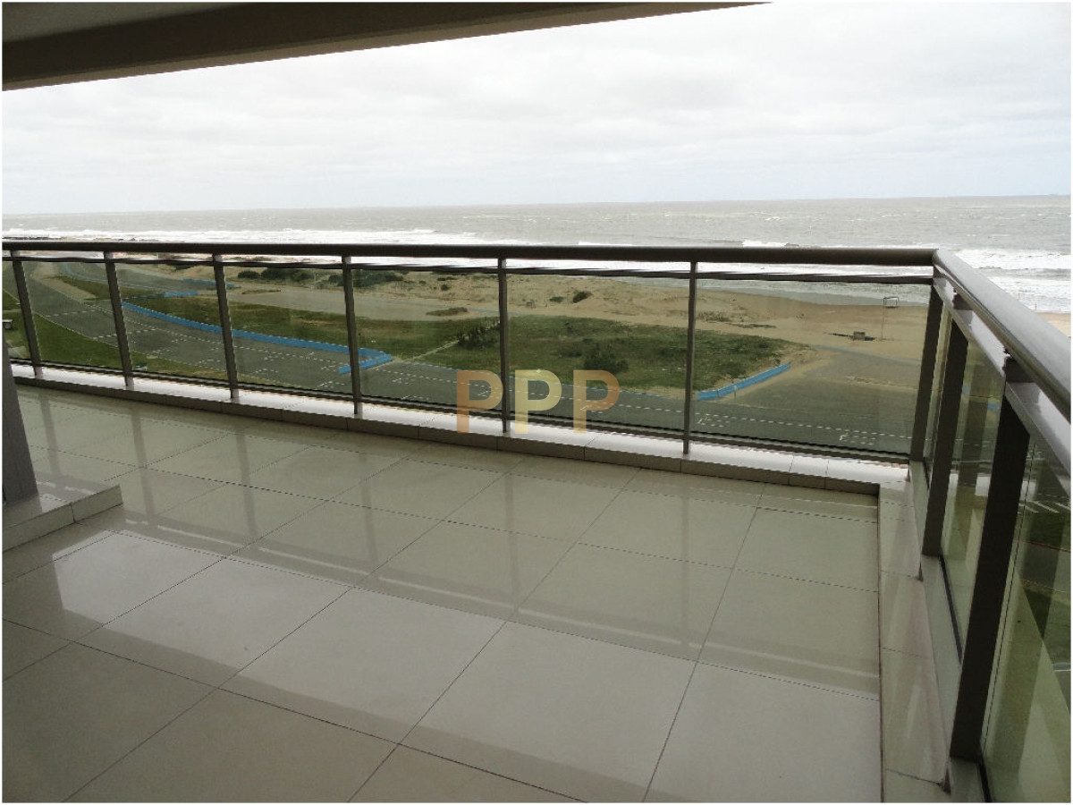 Apartamento ID.583 - Apartamento en Brava, 3 dormitorios *