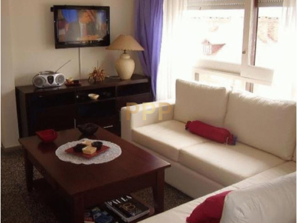 Apartamento ID.747 - Apartamento en venta y alquiler, sobre playa mansa. 