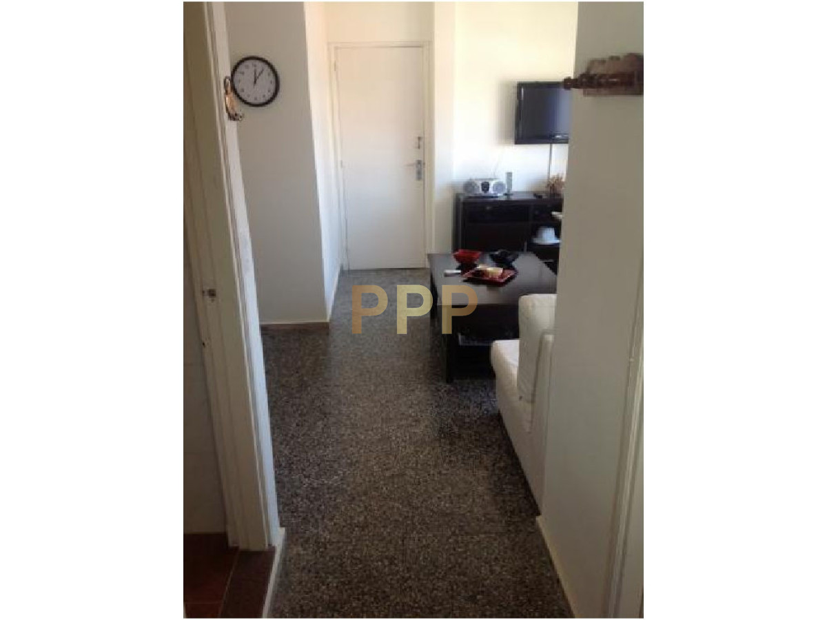 Apartamento ID.747 - Apartamento en venta y alquiler, sobre playa mansa. 