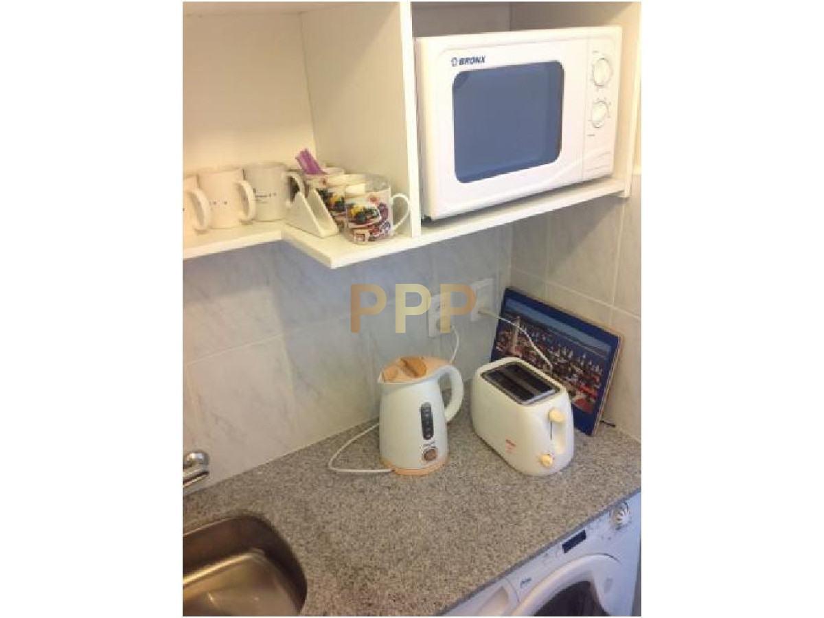 Apartamento ID.747 - Apartamento en venta y alquiler, sobre playa mansa. 