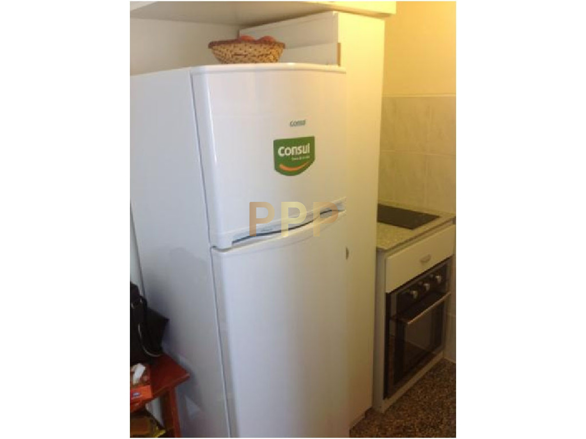 Apartamento ID.747 - Apartamento en venta y alquiler, sobre playa mansa. 