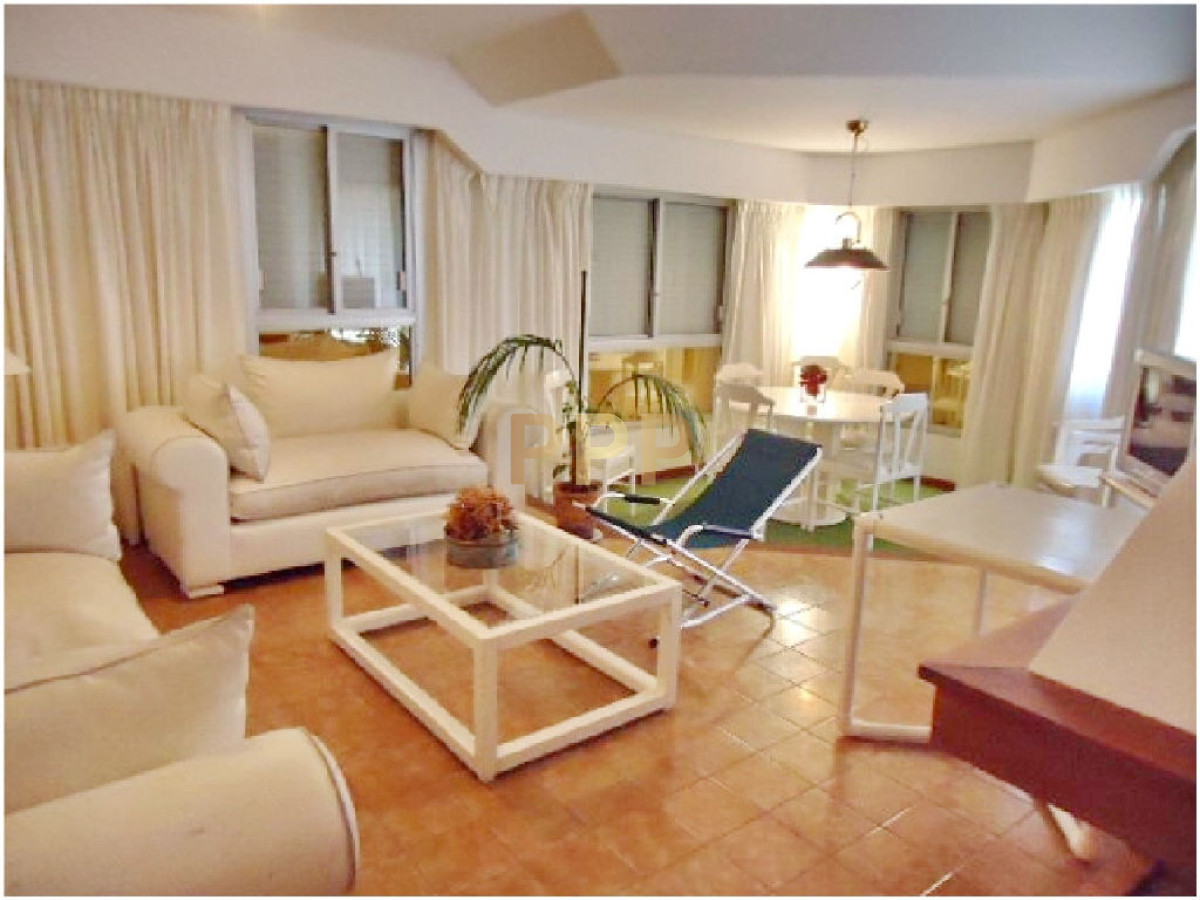 Apartamento ID.906 - Apartamento en Roosevelt, 2 dormitorios *