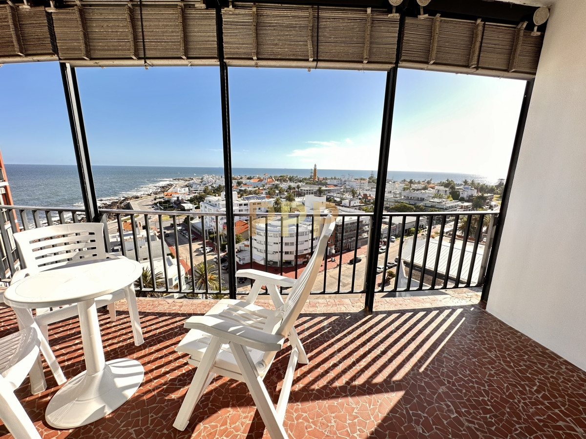 Apartamento ID.88 - Piso alto en venta, con inmejorable vistas al mar y puerto de Punta del Este