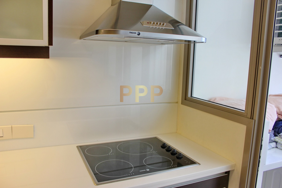 Apartamento ID.2338 - Apartamento de 3 dormitorios, primera linea frente al mar, en alquiler y venta, Punta del Este