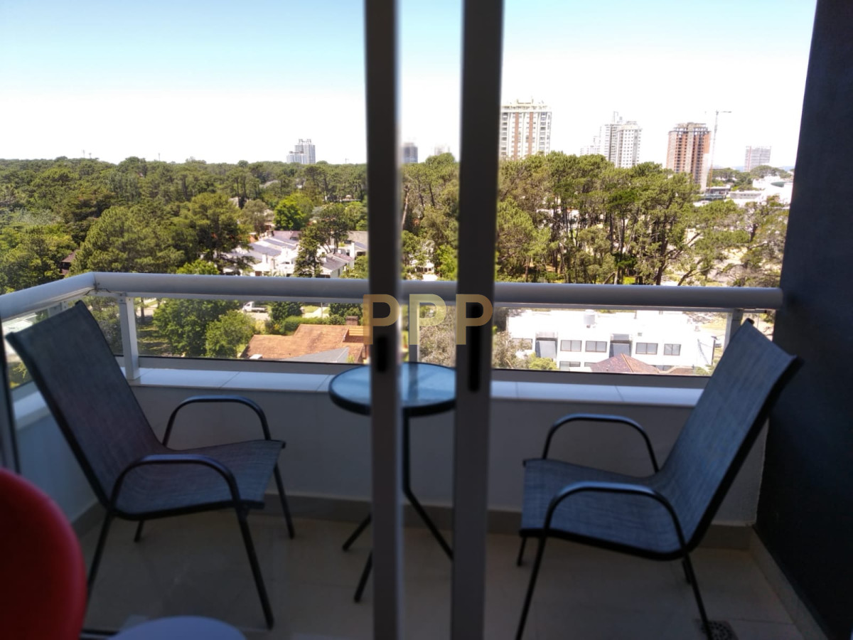 Apartamento ID.1266 - Alquilo por invierno apartamento 1 dormitorio con piscina en Roosevelt, Punta del Este