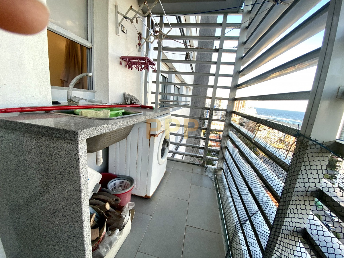 Apartamento ID.41 -  Muy lindo apartamento en piso alto , torre con todos y muy buenos servicios.