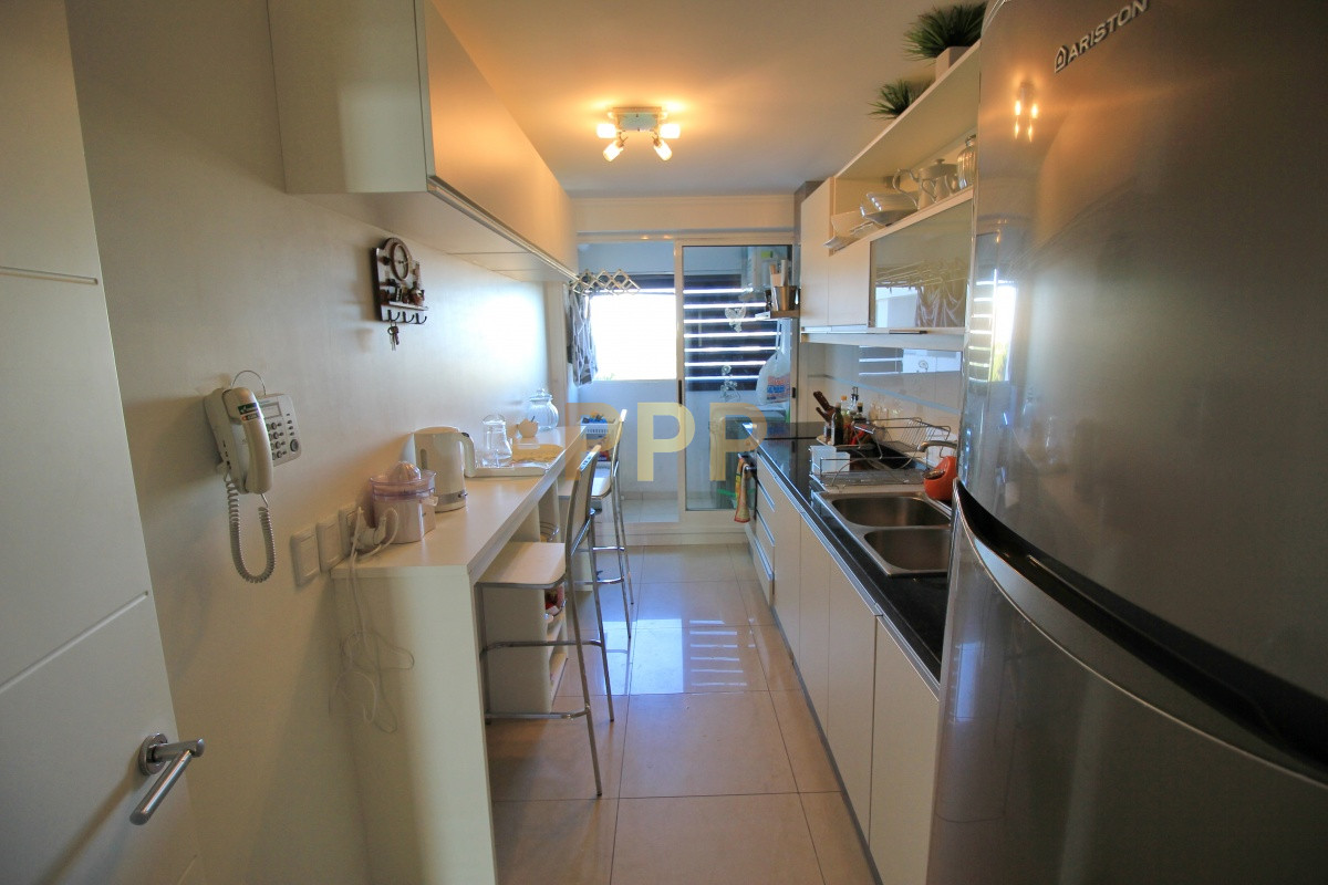 Apartamento ID.1057 - Apartamento con servicios en venta  en Punta del Este, zona Conrad.