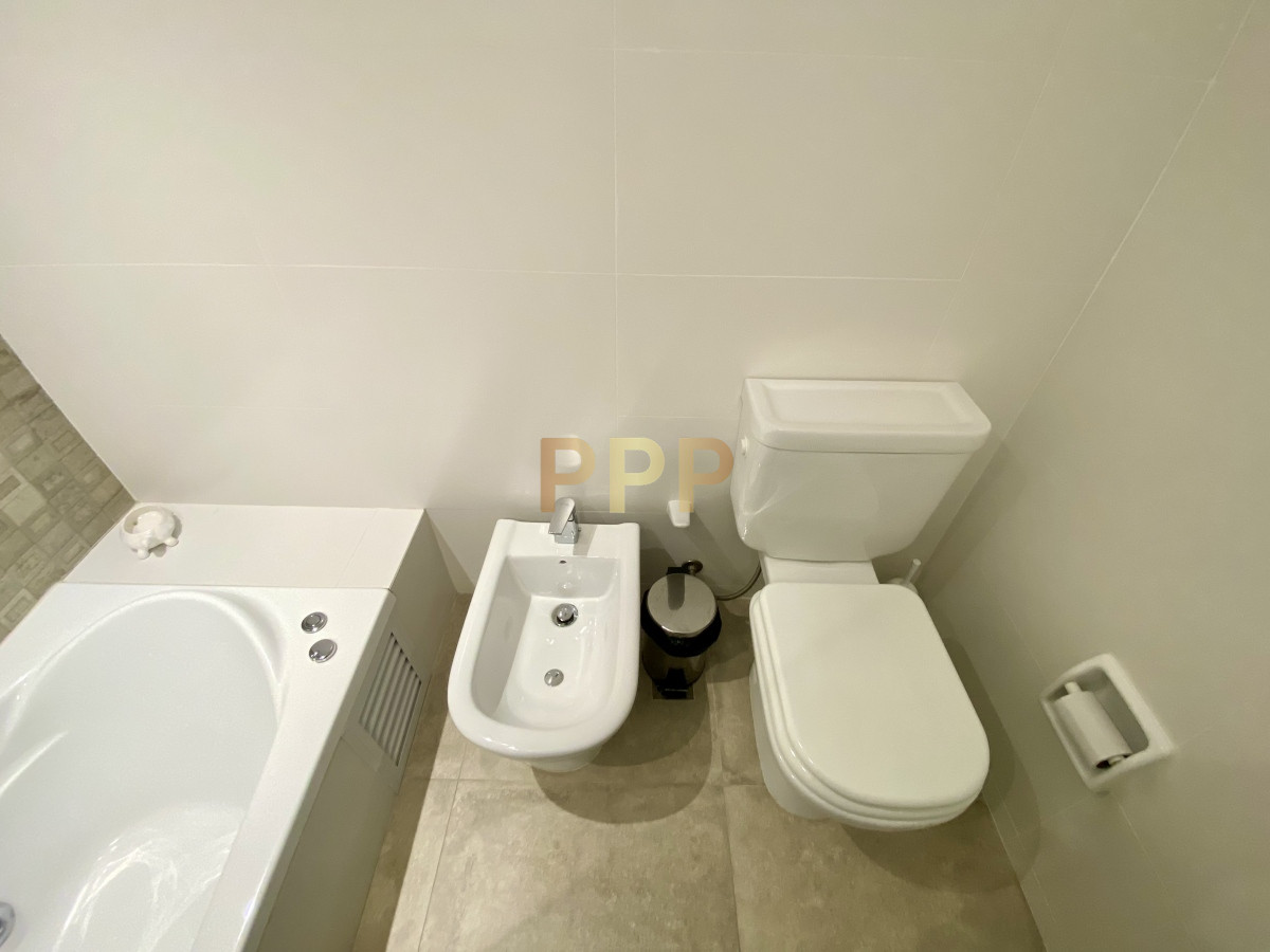 Apartamento ID.12 - Apto en alquiler, primera línea, totalmente reciclado!!!