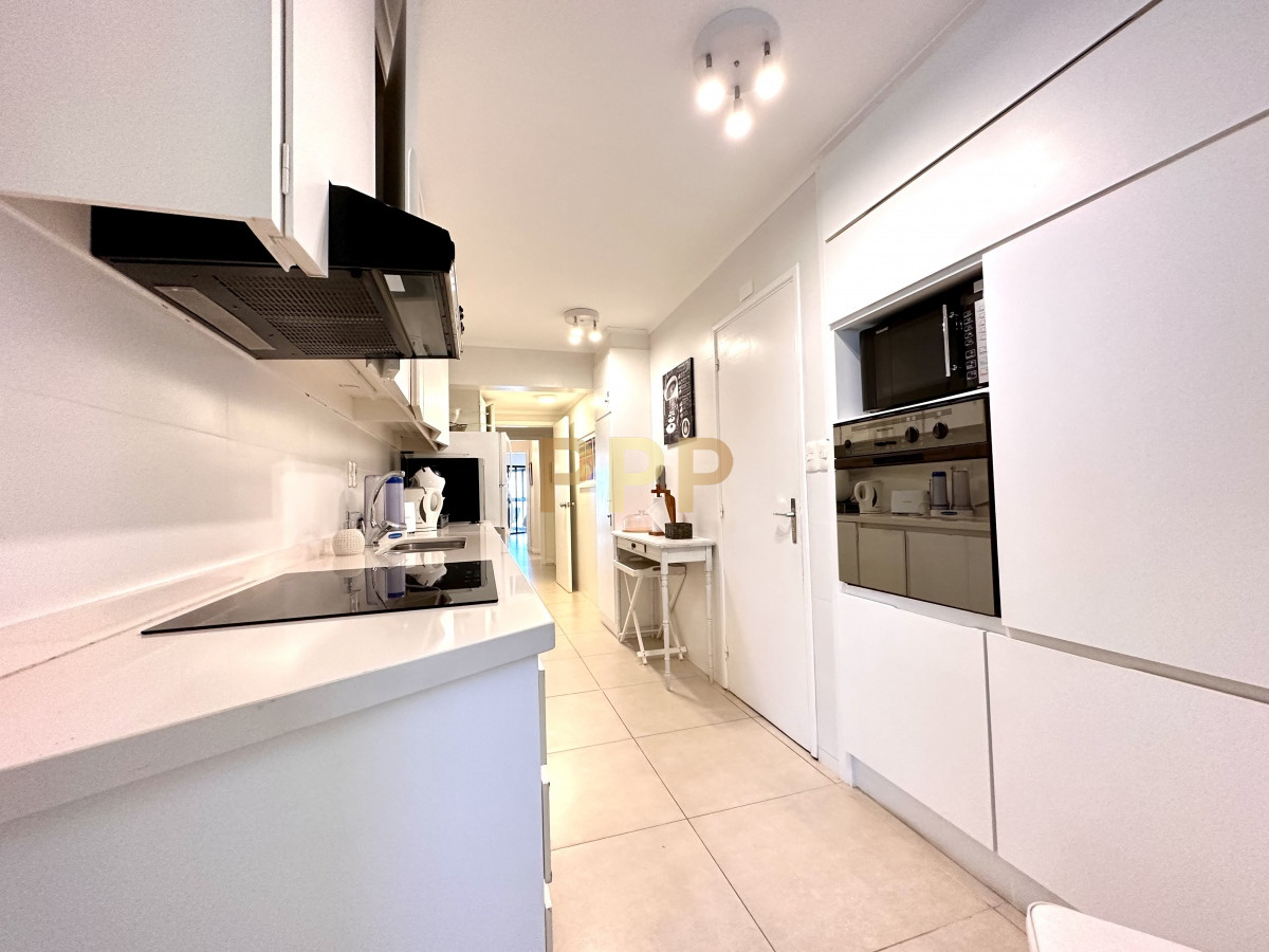Apartamento ID.3943 - En venta y alquiler, primera línea, totalmente reciclado!!!