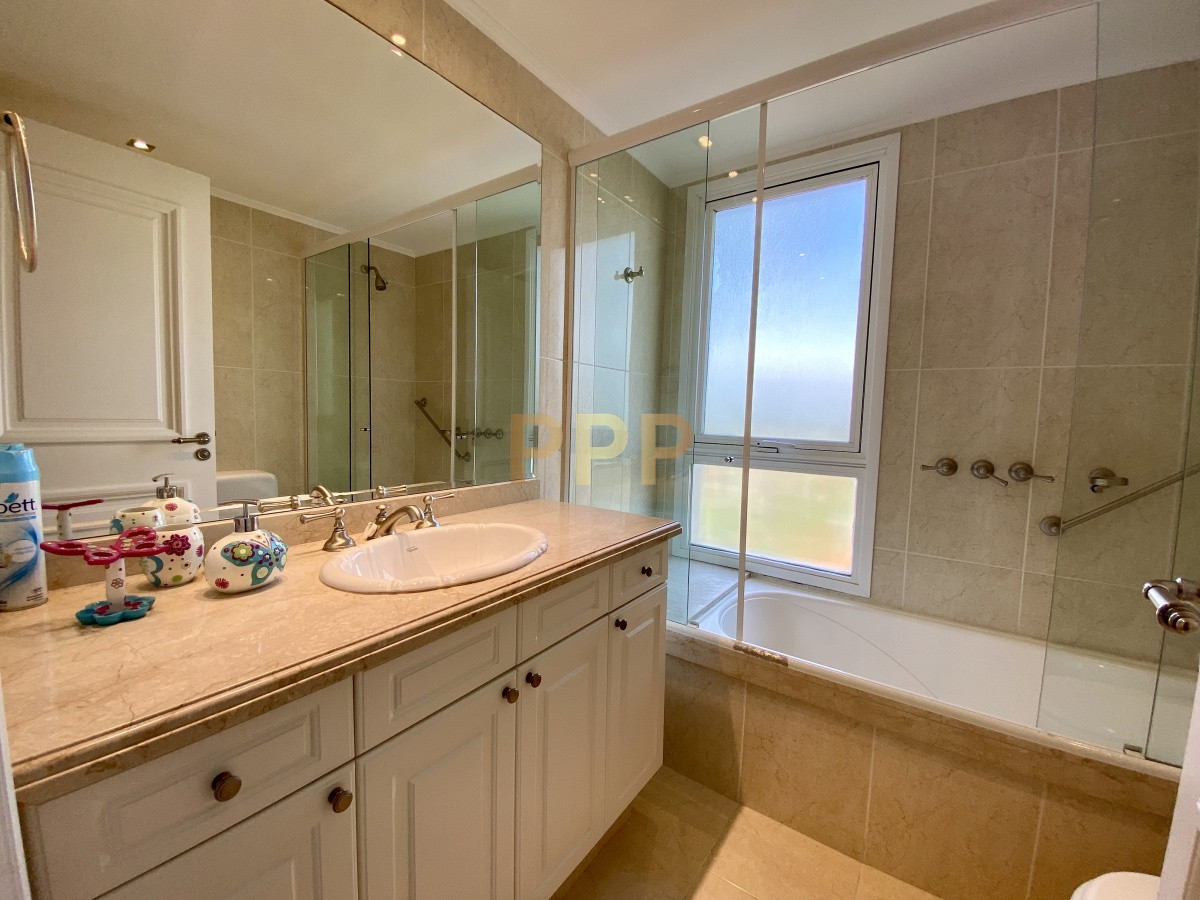 Apartamento ID.3468 - Piso alto en torre de categoría con todos y excelentes servicios.